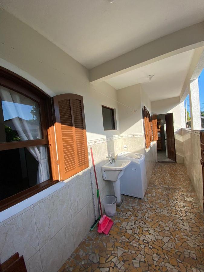 Casa Aconchegante A 400M Da Praia Da Tartaruga - Ar Condicionado - Wifi 450Mb - Netflix - Cozinha Completa - Garagem 리오 다스 오스트라스 외부 사진